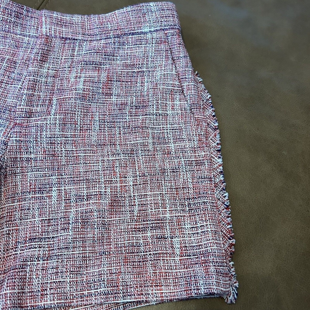 Banana Republic Women's Shorts Size 4 Red Tweed Fringe Accent NWT - Picture 2 of 10